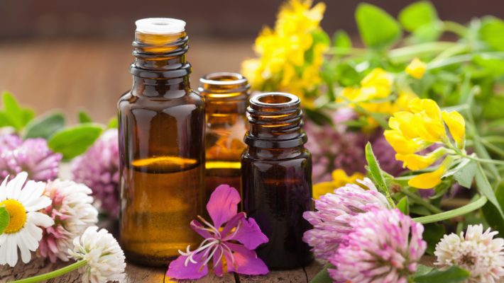 7 Essential Oils to Energize and Calm